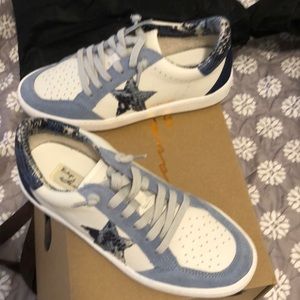 Vintage Havana’s Jess sneaker